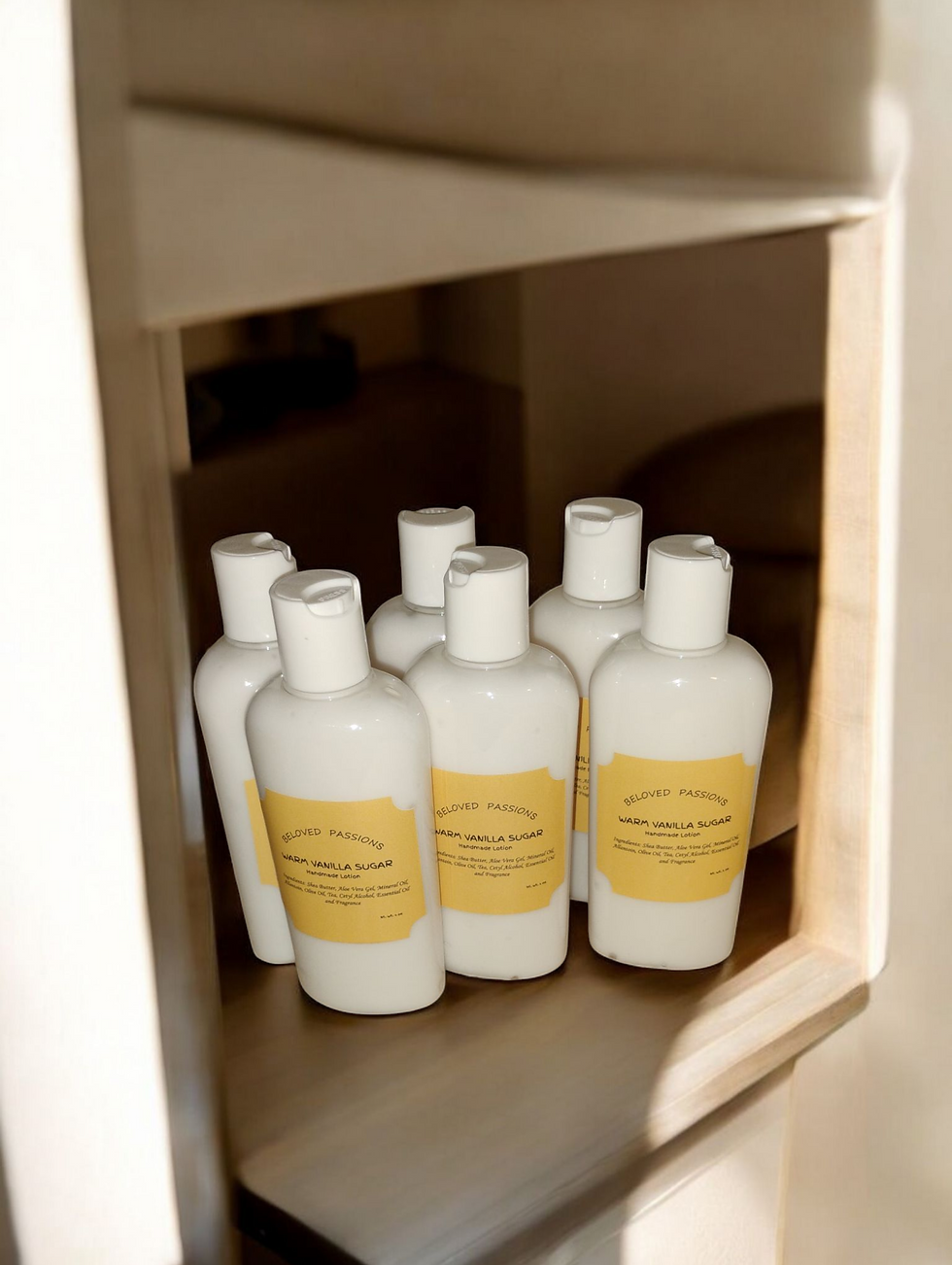 Thumbnail: Warm Vanilla Sugar Hand and Body Lotion (4oz)