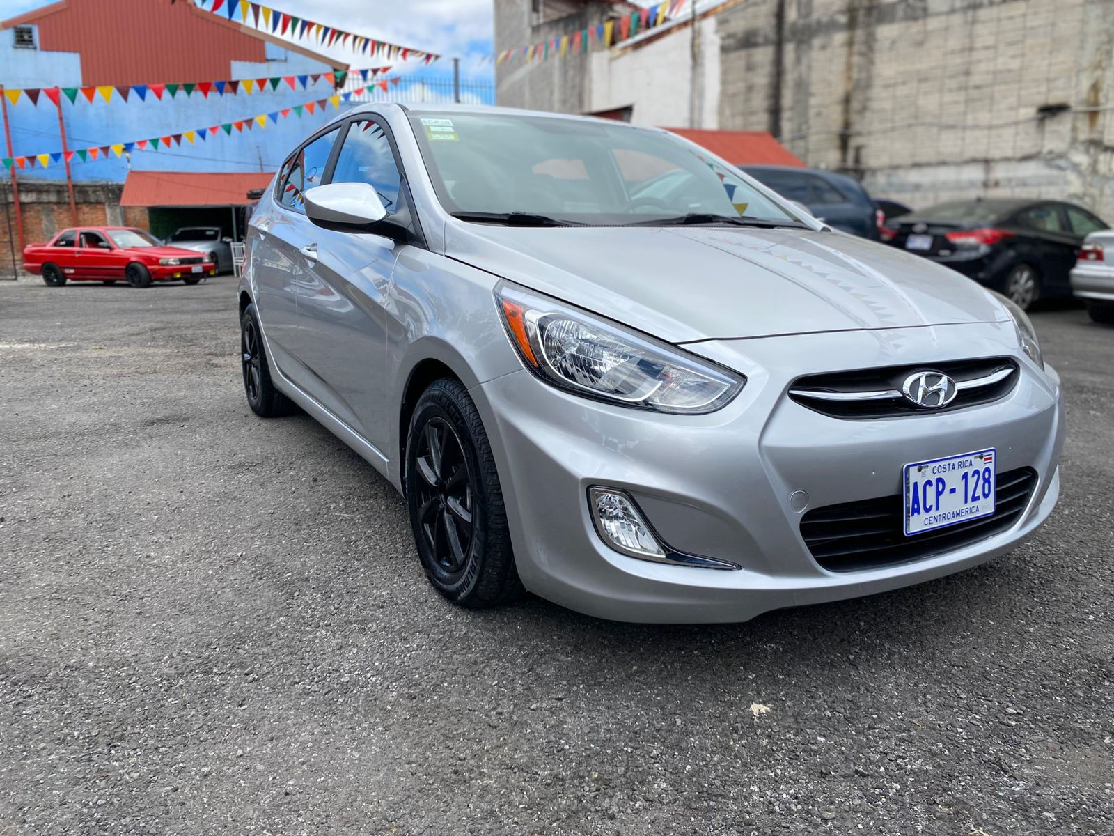 HYUNDAI ACCENT SE HB 2017 / VIN 0674