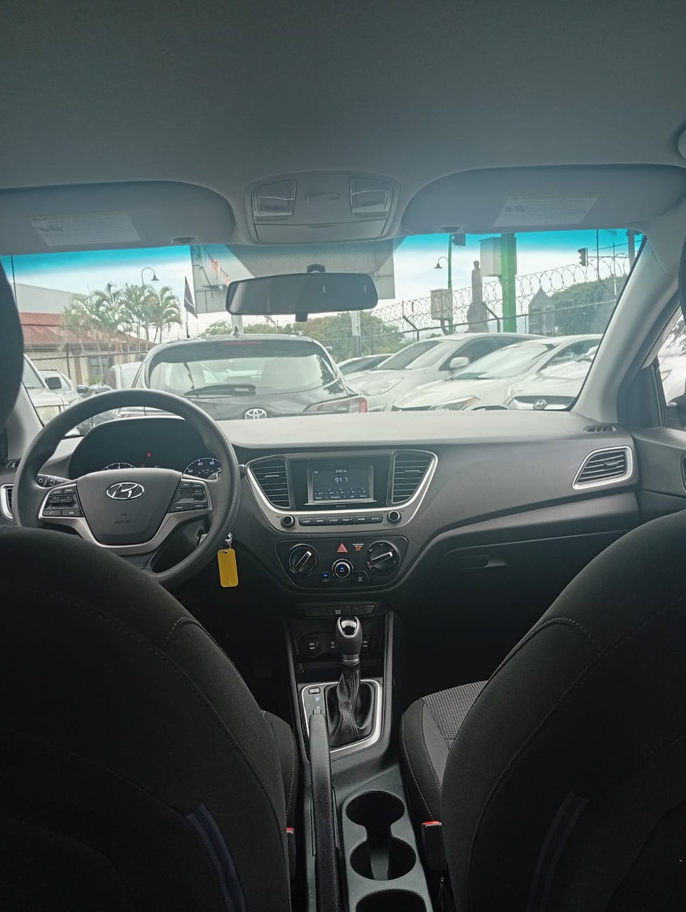 Miniatura: HYUNDAI ACCENT 2018 / VIN 7616