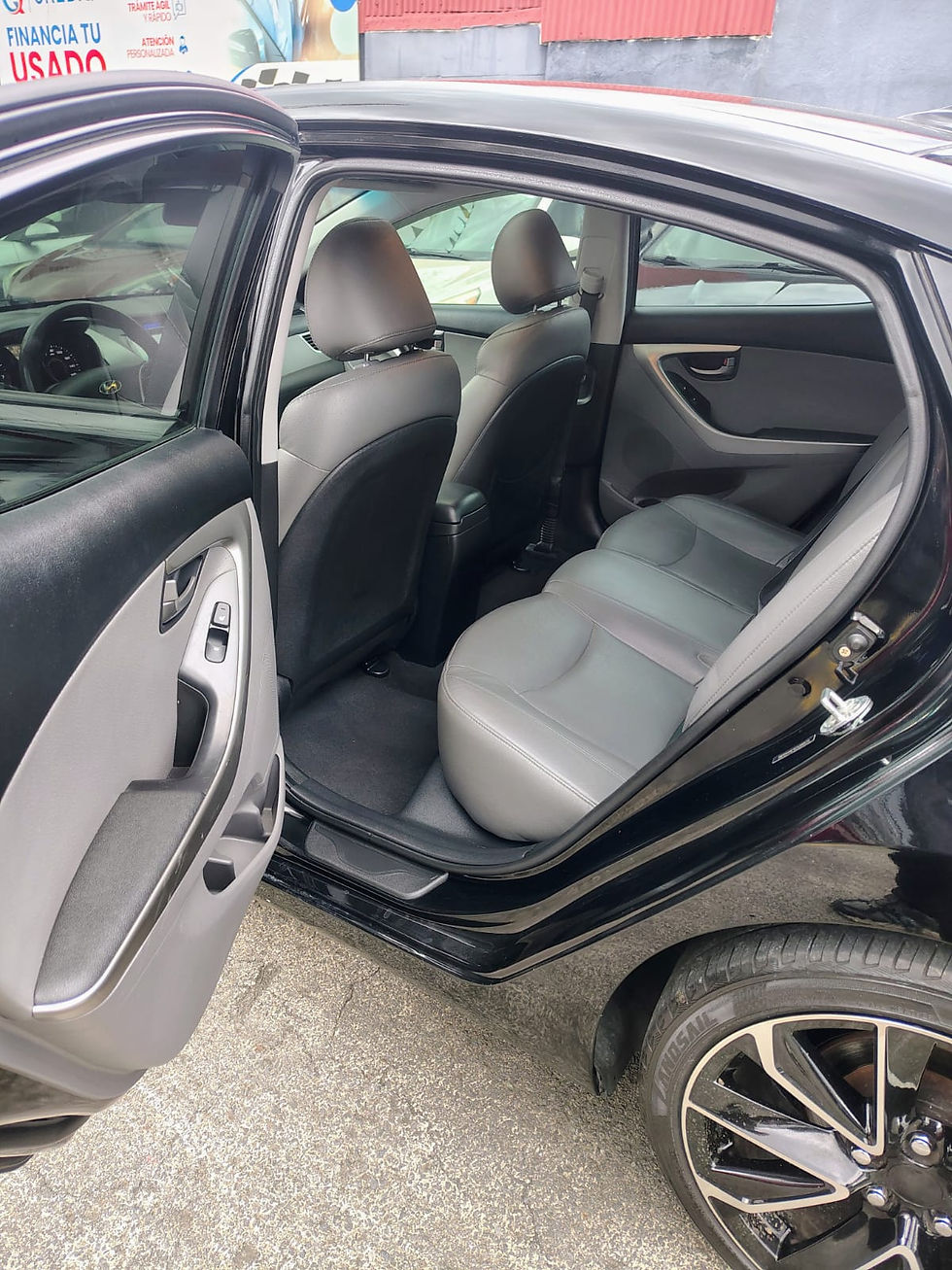Miniatura: HYUNDAI ELANTRA 2012 / VIN 8534