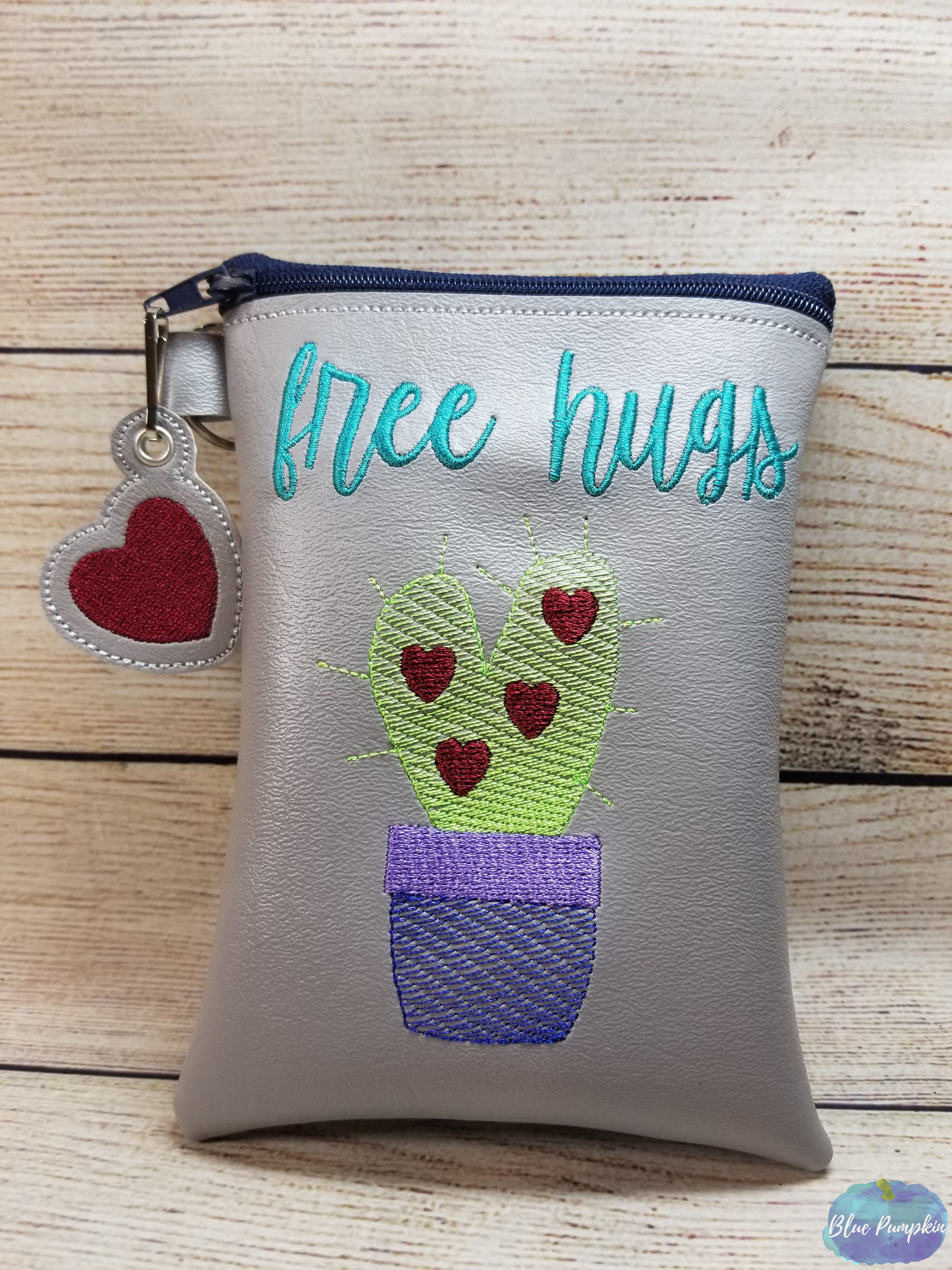 Free Hugs ITH Zipper Bag Design