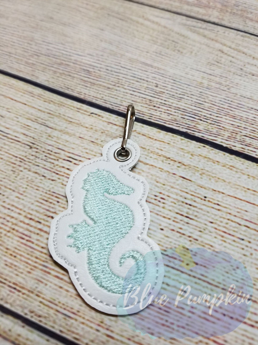 Seahorse ITH Zipper Pull