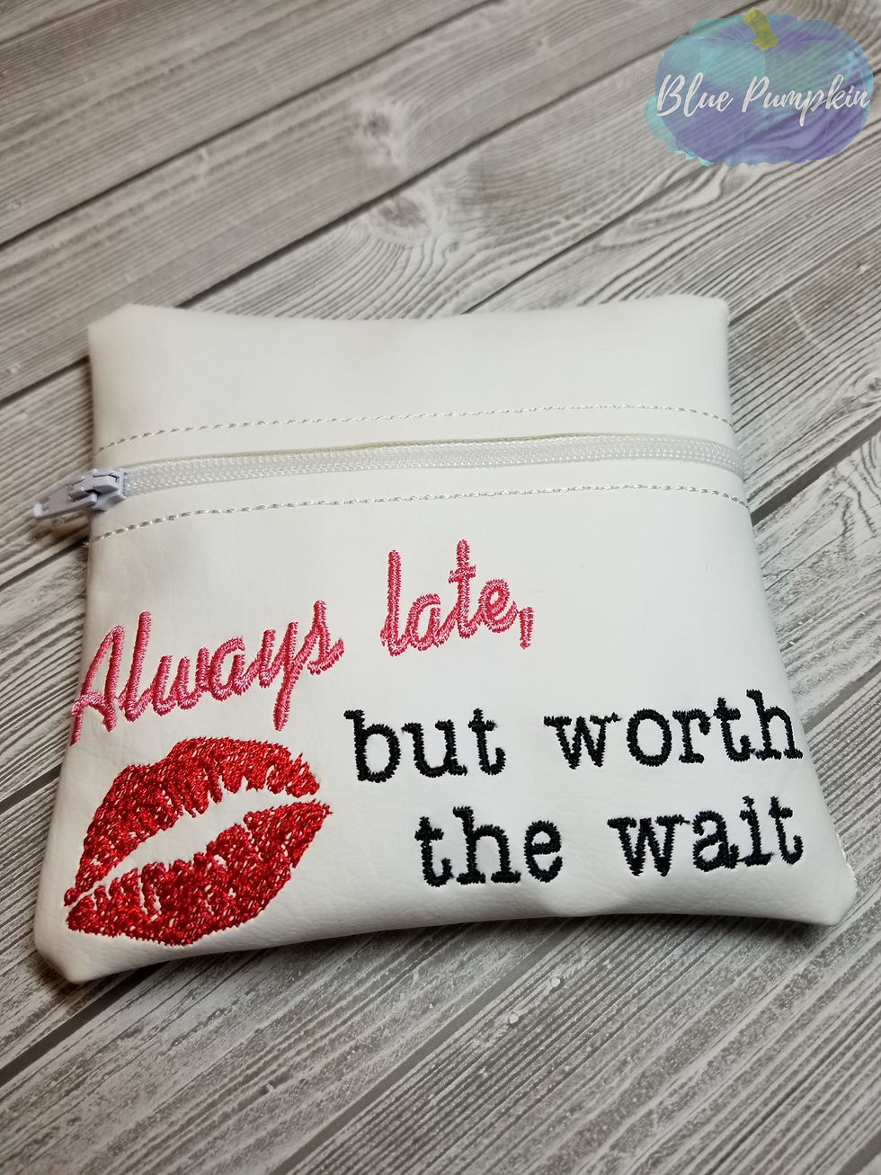 Thumbnail: Worth the Wait...  5x5 ITH Zipper Bag Design