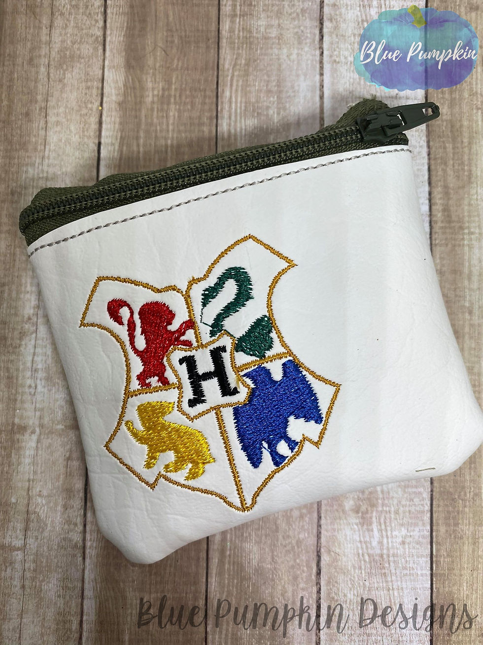 4x4 Wizard Crest ITH Bag Design