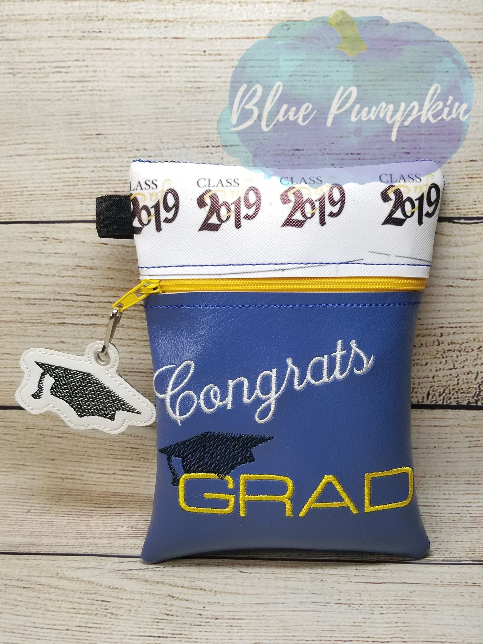 Graduate ITH Zipper Bag Design