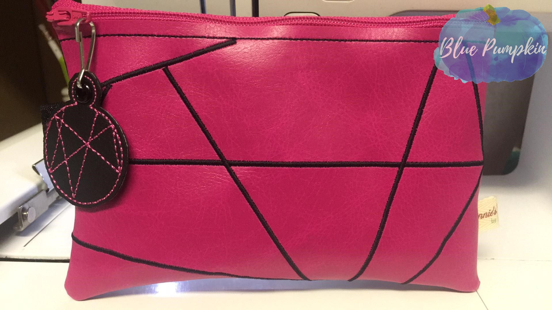 Satin Lines ITH Bag Design