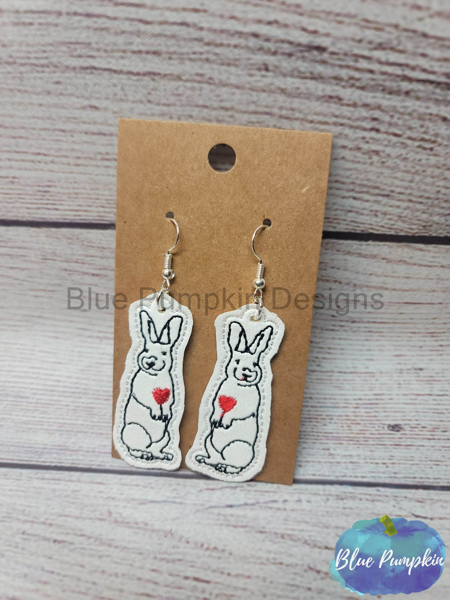 Simple Rabbit w Heart Earrings