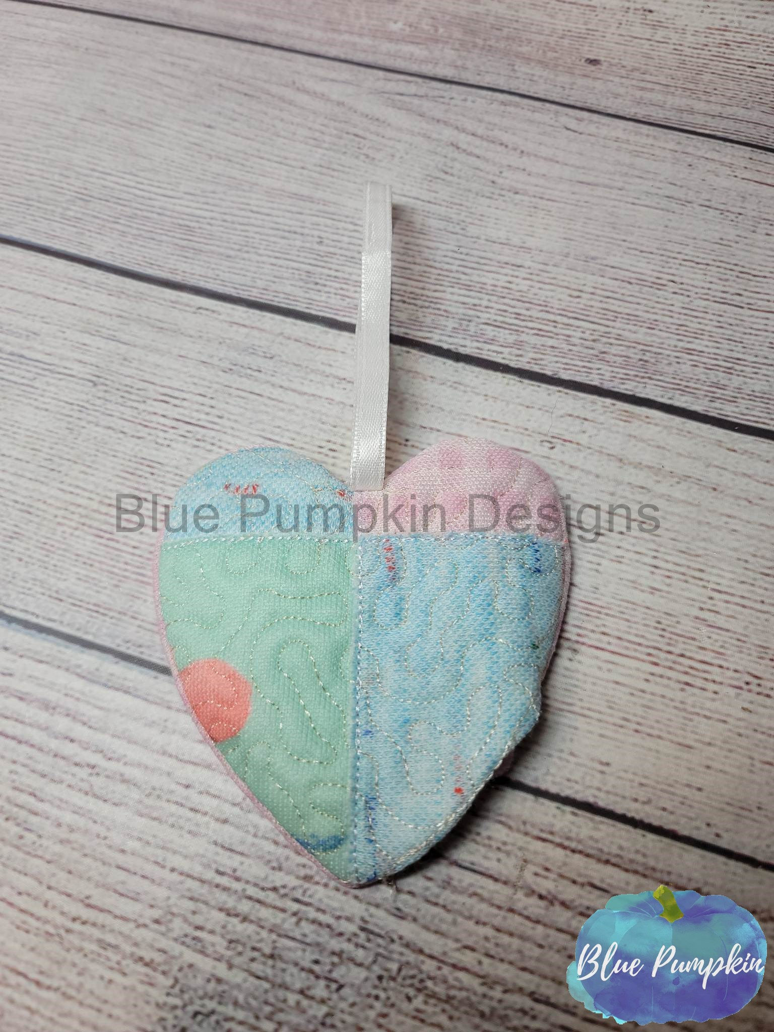 Sq v2 Quilted Heart Ornament