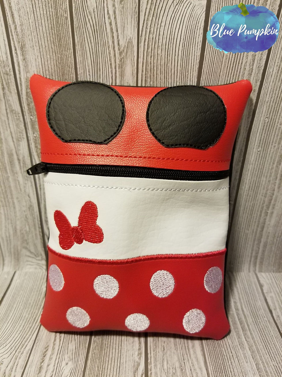 Thumbnail: Girl Mouse 7x5 ITH Zipper Bag Design