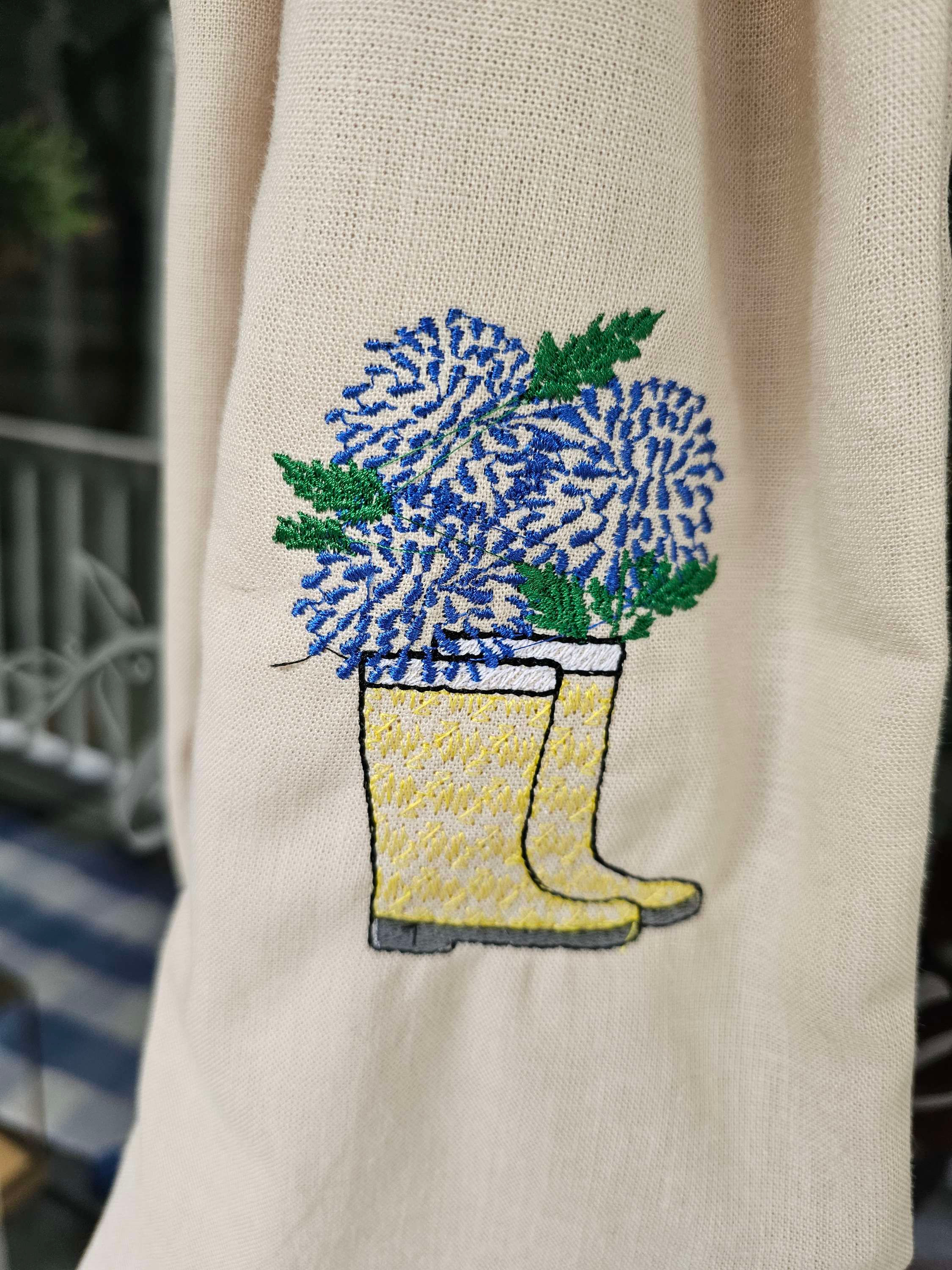 Rainboot w Hydrangea Single Design