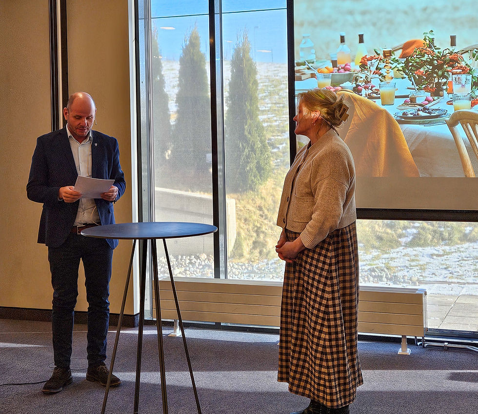 Styreleder i Guldkorn, Reidar Kaabbel i samtale med Heidi Bjerkan