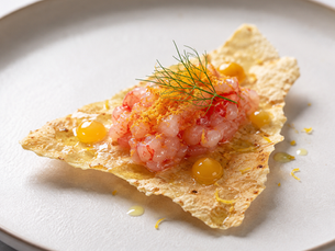 Cialda di Pane Carasau, Tartare di Gambero Rosso, Bottarga e Agrumi (Italian Carasau Crisp with Red Prawn Tartare, Bottarga and Citrus)