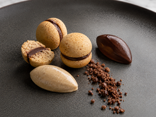 Baci di Dama (Italian Hazelnut Sandwich Cookies)