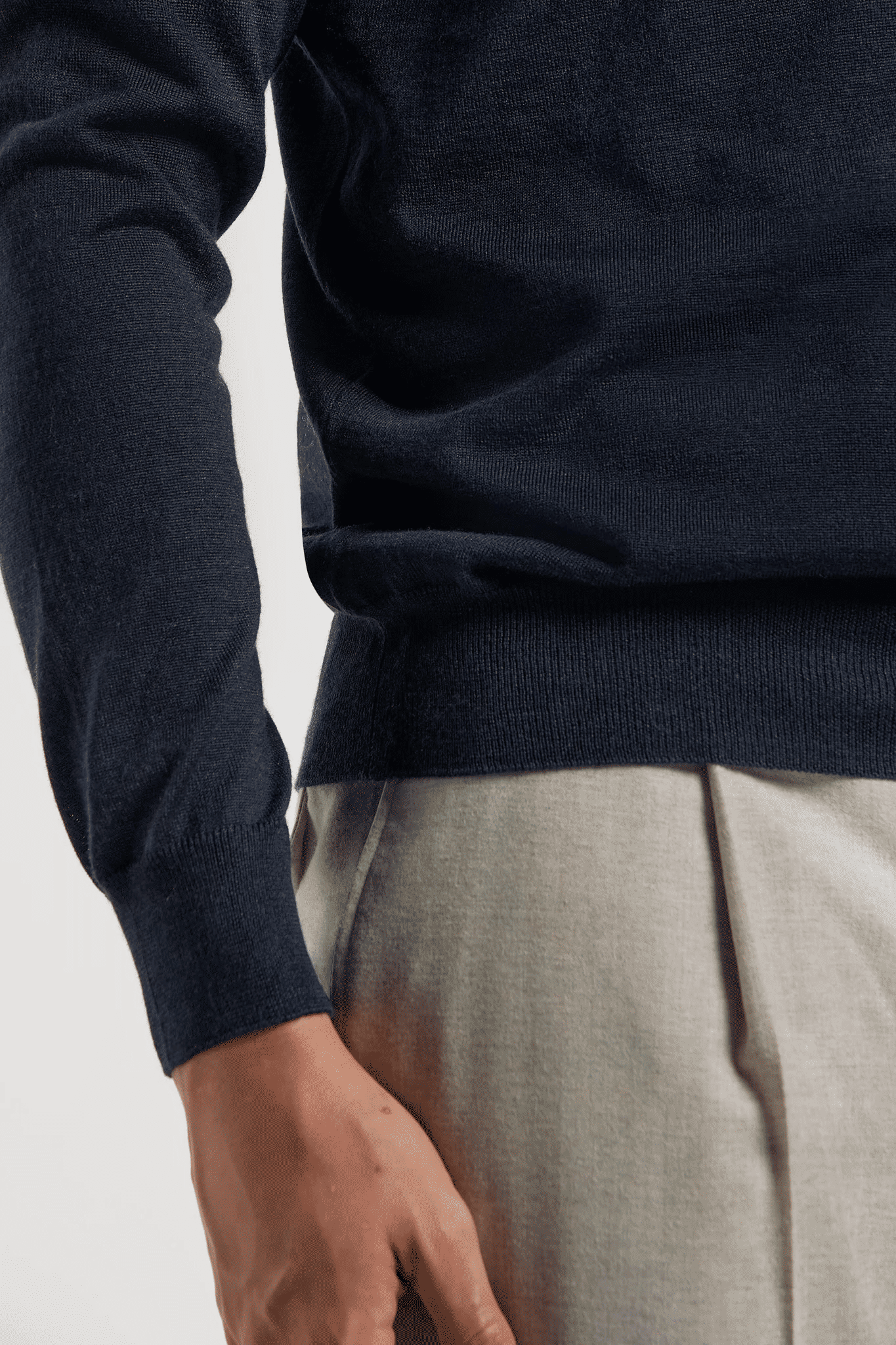 Round Neck Sweater - Wool and Silk - Blue