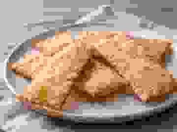 Pòmpernòsslené (Italian Walser Grappa Pastries)