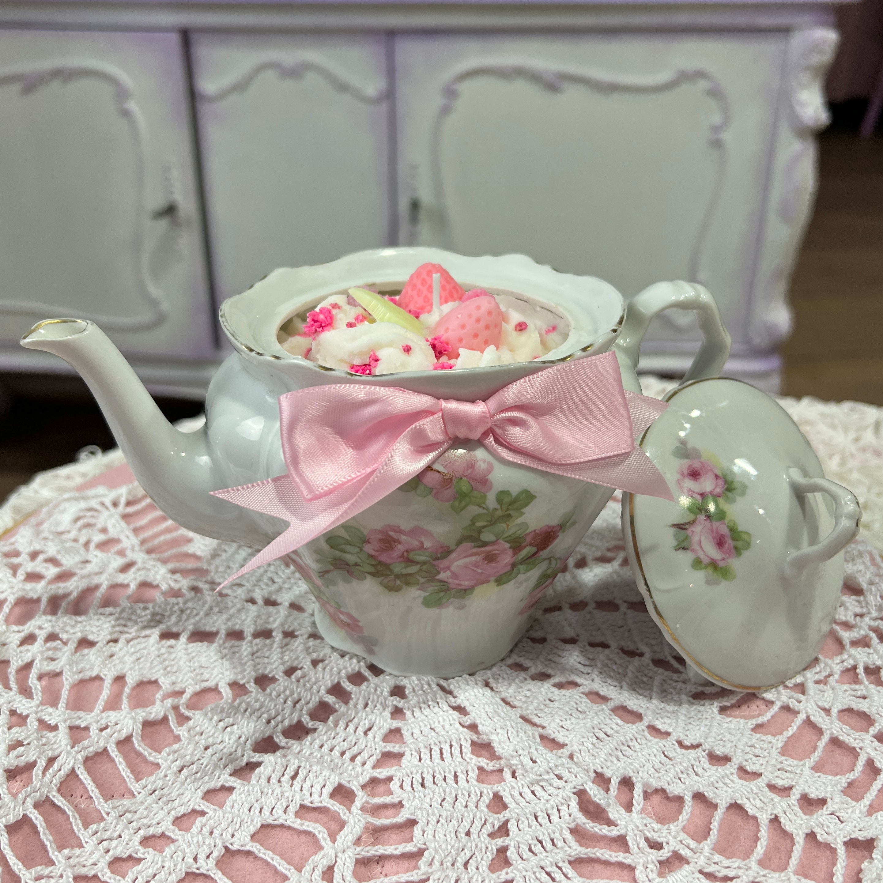 Chantilly Candle (Rosalia)