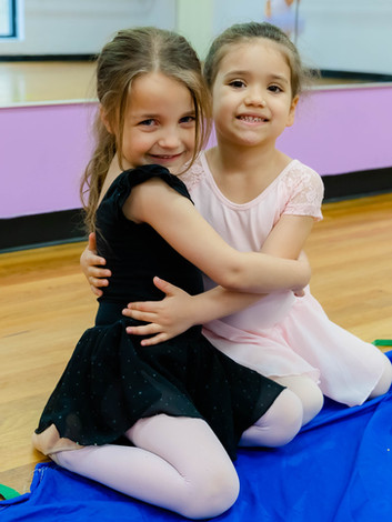 Starlite School of Dance | Dance School | 620 Old Medford Avenue