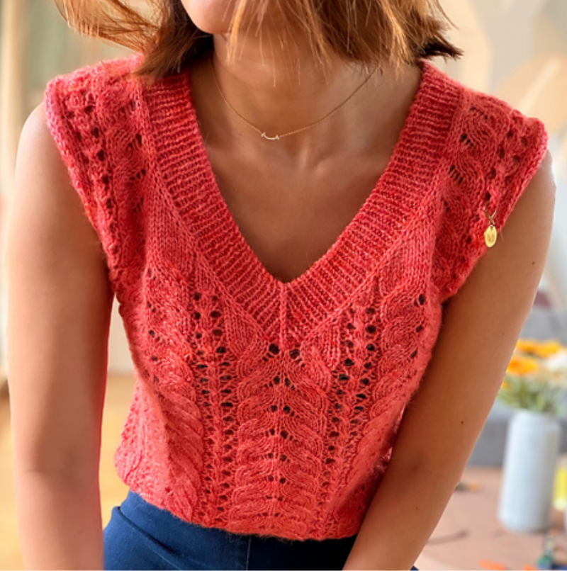 Lacy Day Vest von Atelier Ajour als Wollpaket mit Skadi aus Bio-Merino