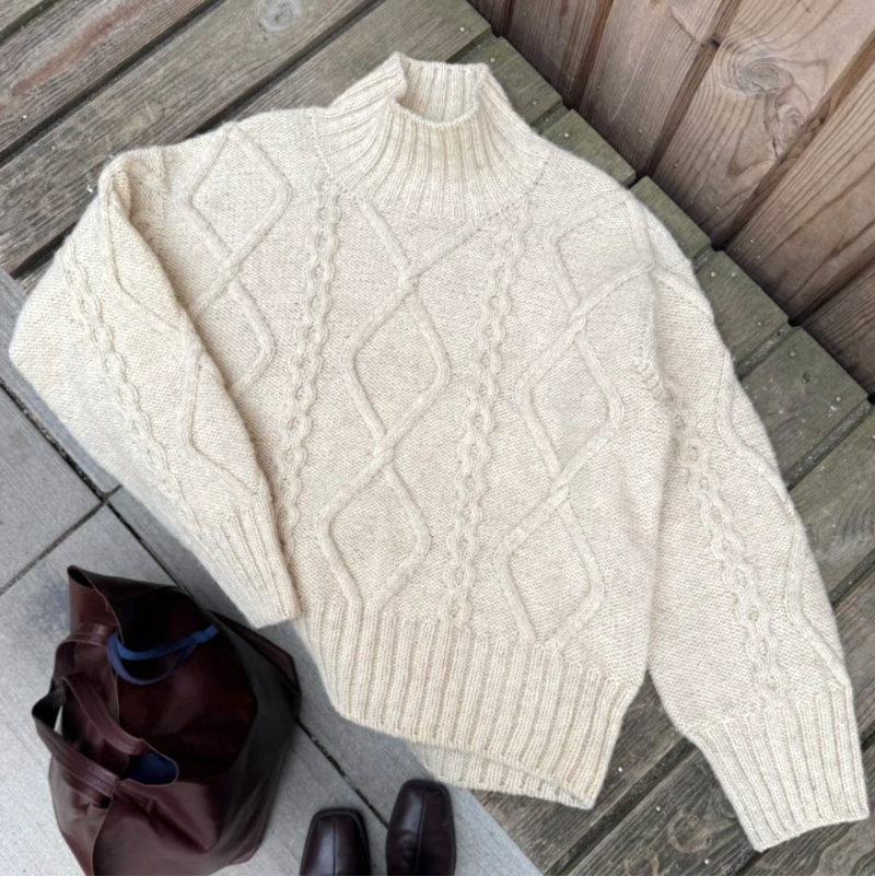 Saga Sweater von PetiteKnit als Wollpaket mit SeruS