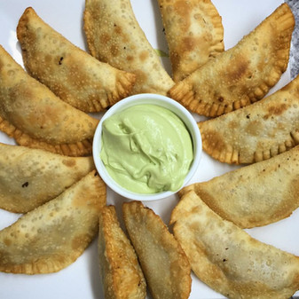 Empanadas de carne mechada