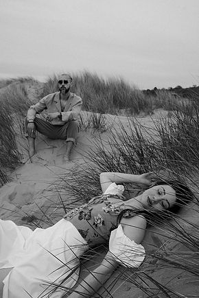 Editorial couple photography at the beach