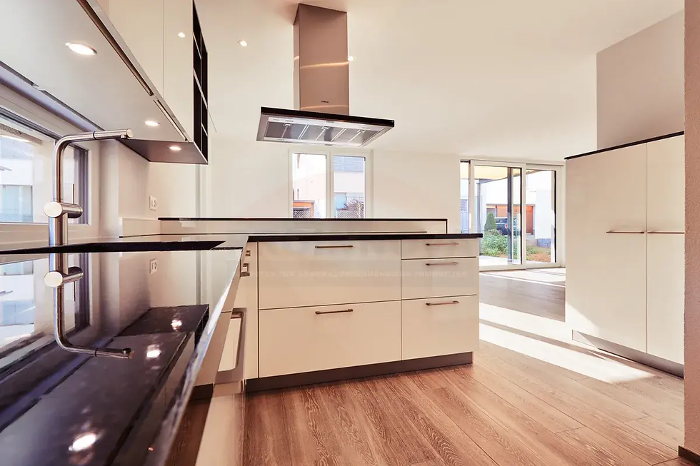 Einfamilienhaus mit Terrasse und Garage