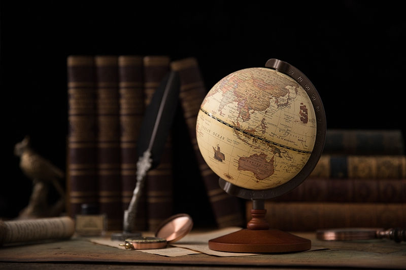 Miniatura: Globo Terrestre Decorativo em Madeira