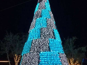 🎄 Why Santa’s Grotto Needs the Perfect Christmas Tree