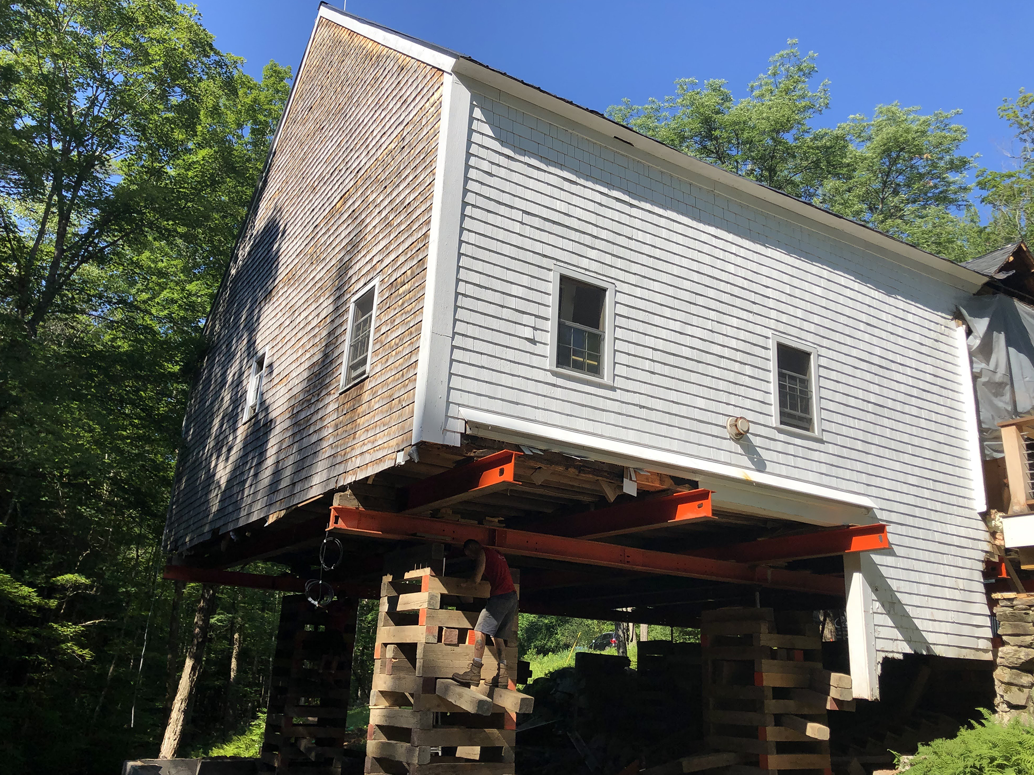 House lifted on supports during remodeling