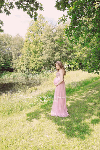 outdoor_maternity_photography_Rivington_blueribbon-photography-chorley.jpg