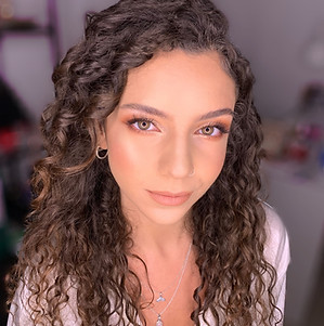 איפור עדין