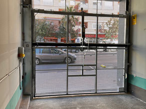 30 años del marcado CE obligatorio en puertas motorizadas: una reflexión necesaria