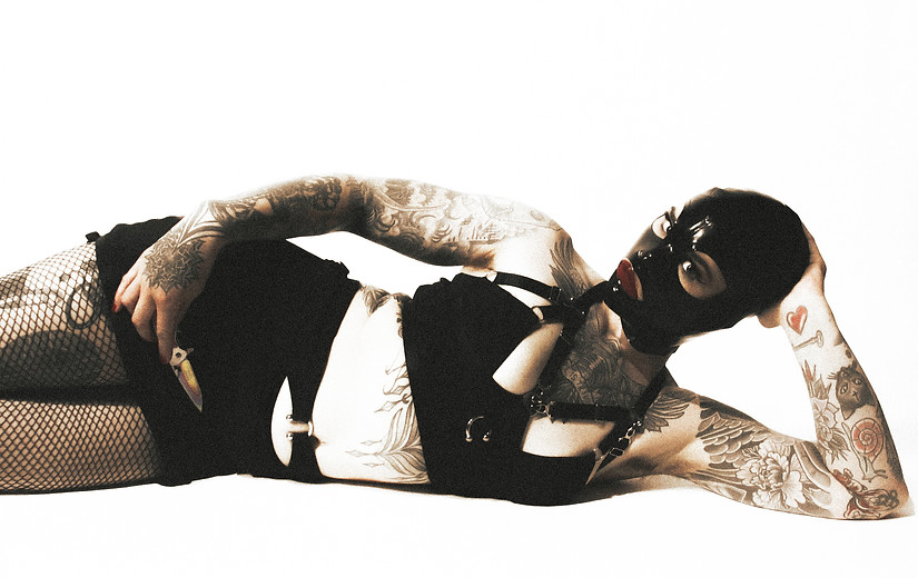 San Francisco Bay Area Oakland Dominatrix Blonde Tattooed Mistress Latex