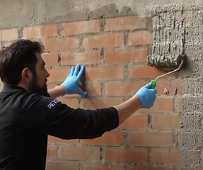 Te mostraremos cómo aplicar correctamente el Promotor Estucos M de NatStone, un producto que mejora el anclaje en superficies
