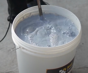 Aprenderás a aplicar correctamente el Promotor Yesos M de NatStone, un producto formulado para mejorar la adherencia del yeso