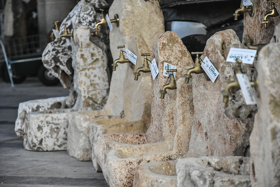 GIOCHI D'ACQUA Â FONTANE IN PIETRA