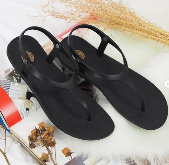 Thumbnail: Women - Milea