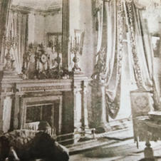 Overmantle mirror in the parlor at the Fernside Estate