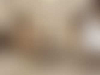 أعمال الجبس بورد الحديثة في سقف فيلا بجدة بتصميم عصري وإضاءة مخفية عالية الجودة
