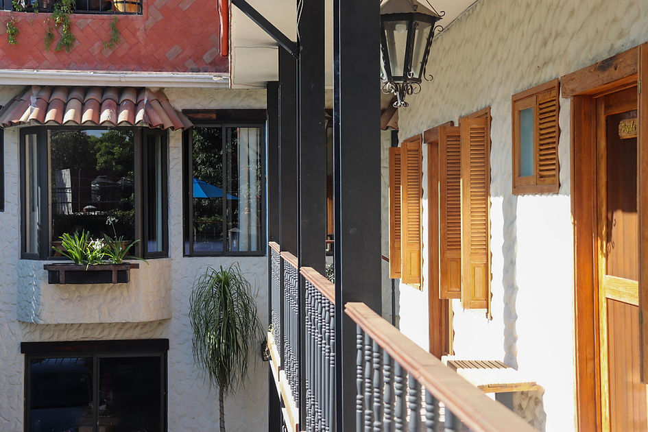 PATIO CR 4.jpg