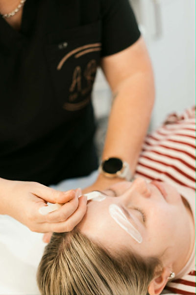 Eyebrow waxing