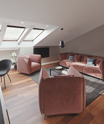 M12 Salon.jpg