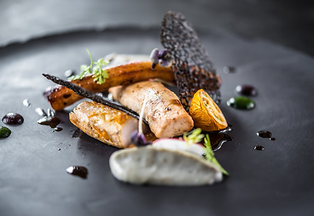 service à l'assiette dressage élégant plat traiteur