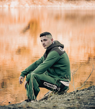 lake photoshoot-219_edited.jpg