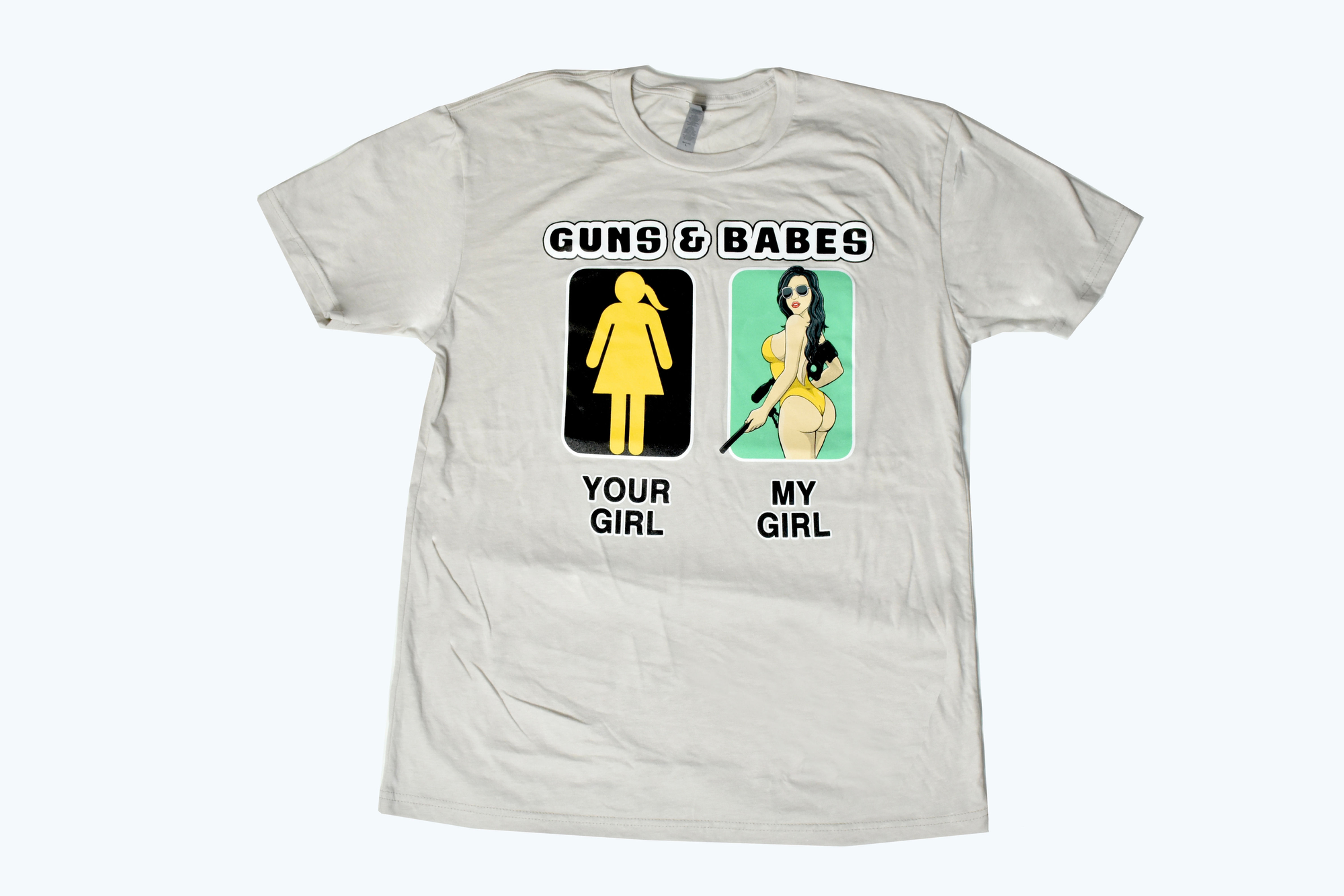 "GUNS AND BABES" T-Shirt