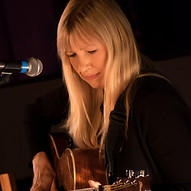 Becky Mills solo close up.jpg