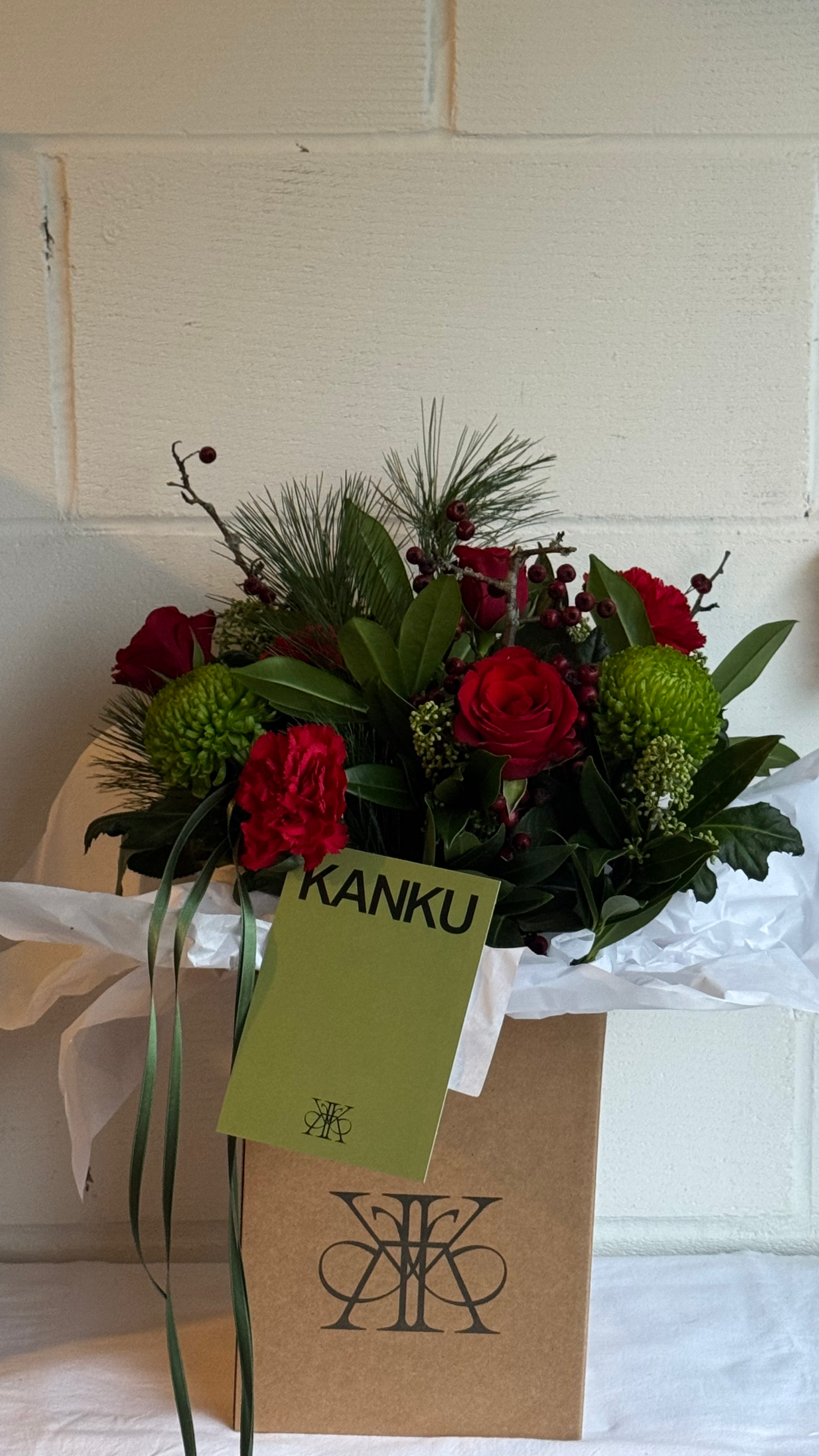 A Traditional Christmas Bouquet ( Essex delivery only. Delivery 23/12 to 24/12)