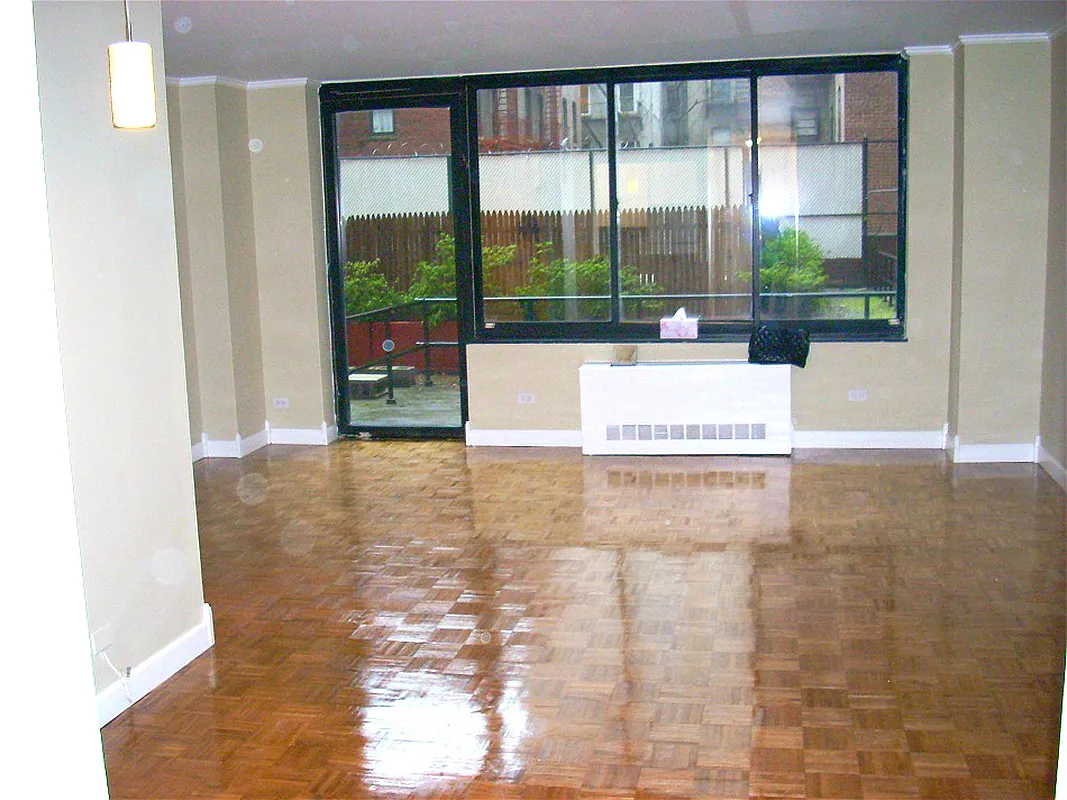 215 West 95th Street, Apt. 2P