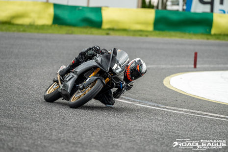 Trénink, okruh Sosnová, Justýna Dobrá, Yamaha R3