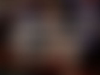 beautiful woman of 918kiss holding cards